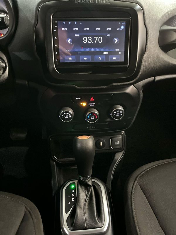 Jeep Renegade 1.8 2020/2021 SIM AUTOMÓVEIS ROLANTE / Carros no Vale