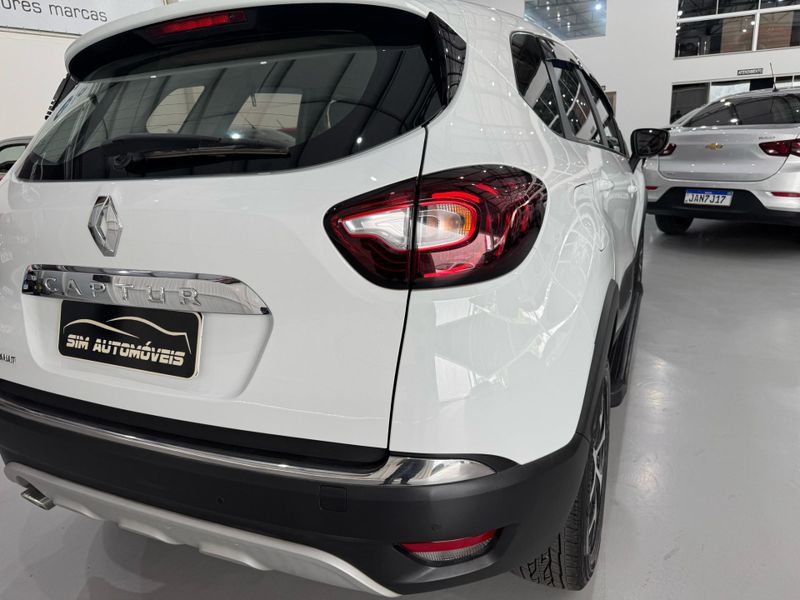 Renault Captur Intense 2.0 16v 2017/2018 SIM AUTOMÓVEIS ROLANTE / Carros no Vale