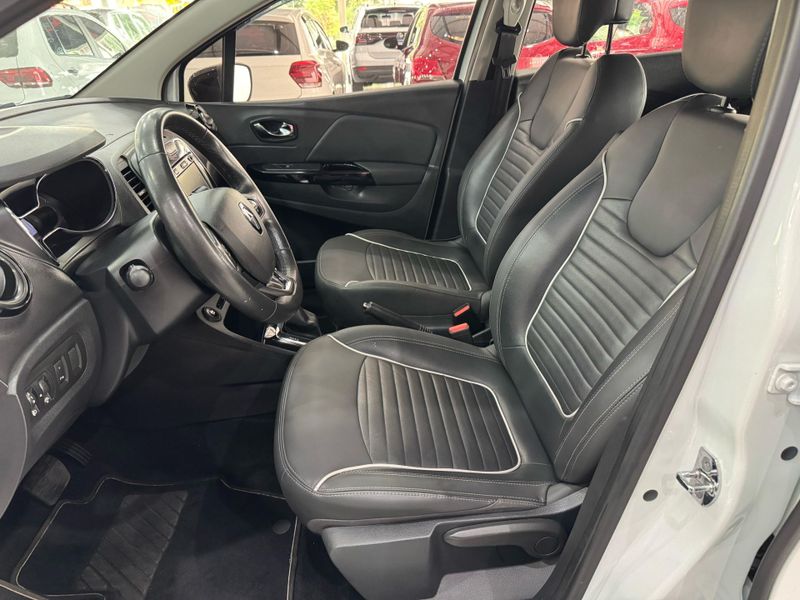Renault Captur Intense 2.0 16v 2017/2018 SIM AUTOMÓVEIS ROLANTE / Carros no Vale