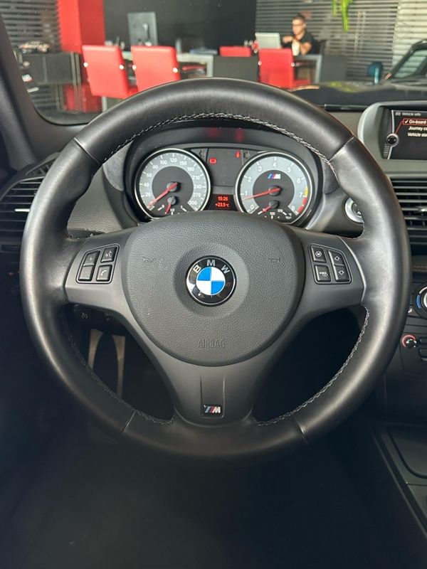 BMW 1 M 3.0 COUPÉ 24V GASOLINA BI-TURBO 2P MANUAL 2012/2012 CASTELLAN E TOMAZONI MOTORS CAXIAS DO SUL / Carros no Vale