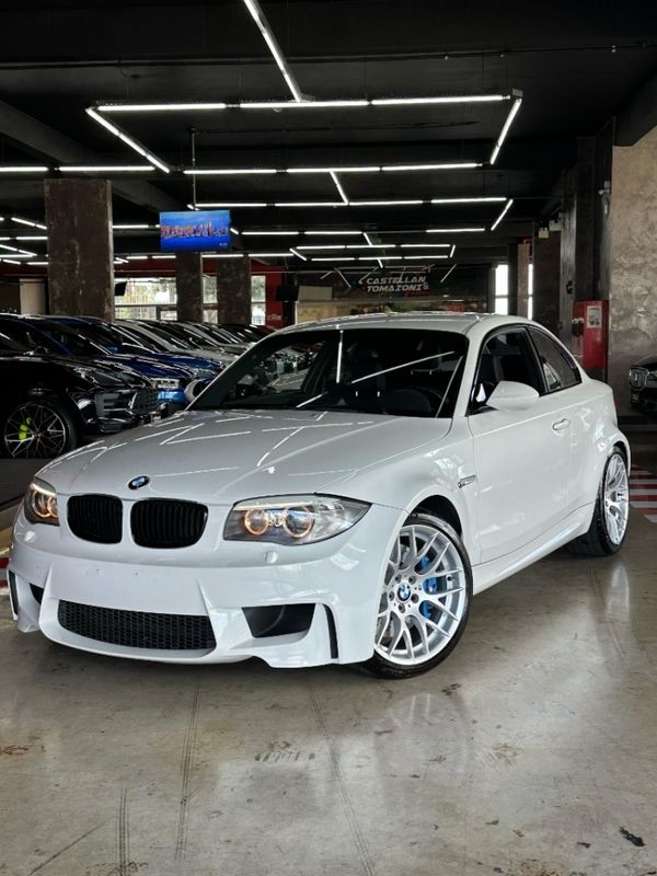 BMW 1 M 3.0 COUPÉ 24V GASOLINA BI-TURBO 2P MANUAL 2012/2012 CASTELLAN E TOMAZONI MOTORS CAXIAS DO SUL / Carros no Vale