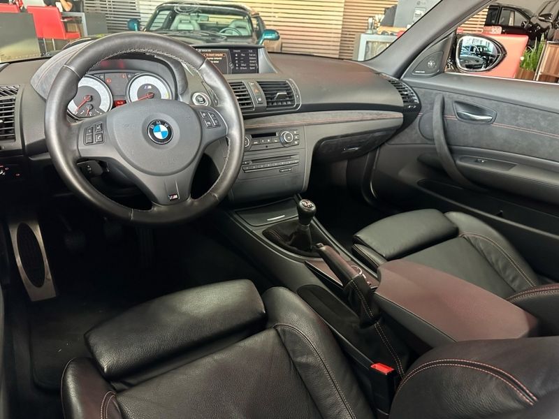 BMW 1 M 3.0 COUPÉ 24V GASOLINA BI-TURBO 2P MANUAL 2012/2012 CASTELLAN E TOMAZONI MOTORS CAXIAS DO SUL / Carros no Vale