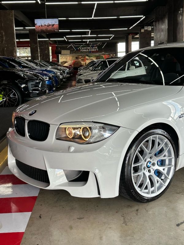 BMW 1 M 3.0 COUPÉ 24V GASOLINA BI-TURBO 2P MANUAL 2012/2012 CASTELLAN E TOMAZONI MOTORS CAXIAS DO SUL / Carros no Vale