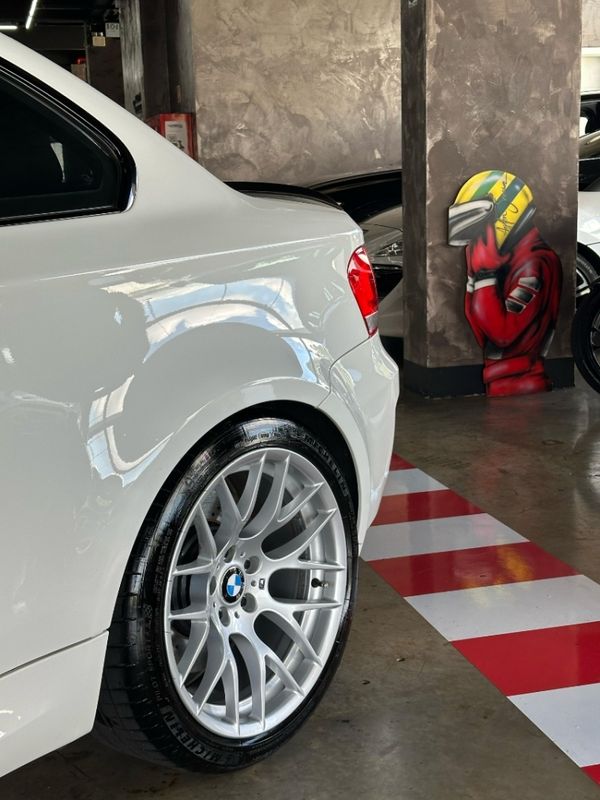 BMW 1 M 3.0 COUPÉ 24V GASOLINA BI-TURBO 2P MANUAL 2012/2012 CASTELLAN E TOMAZONI MOTORS CAXIAS DO SUL / Carros no Vale