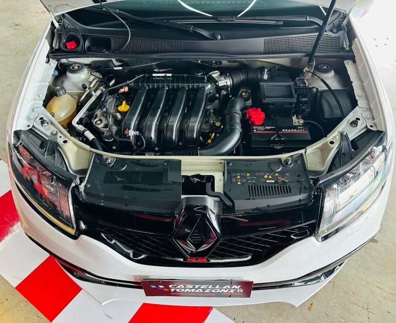 Renault SANDERO 2.0 16V HI-FLEX RS MANUAL 2021/2022 CASTELLAN E TOMAZONI MOTORS CAXIAS DO SUL / Carros no Vale