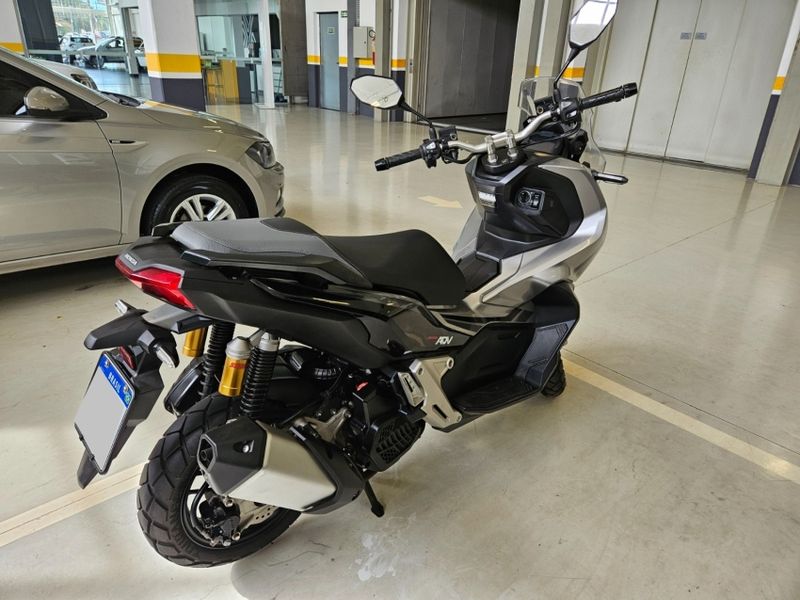 Honda ADV 150 2022/2023 DRSUL SEMINOVOS CAXIAS DO SUL – LAJEADO – SANTA CRUZ DO SUL / Carros no Vale