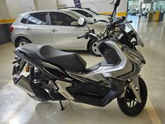Honda ADV 150 2022/2023 DRSUL SEMINOVOS CAXIAS DO SUL – LAJEADO – SANTA CRUZ DO SUL / Carros no Vale
