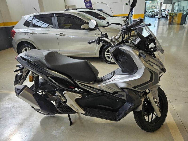Honda ADV 150 2022/2023 DRSUL SEMINOVOS CAXIAS DO SUL – LAJEADO – SANTA CRUZ DO SUL / Carros no Vale