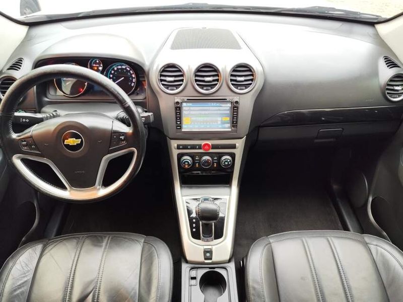 Chevrolet CAPTIVA SPORT FWD 2.4 16V ECOTEC 4P GASOLINA 2013/2014 VINTAGE VEÍCULOS CAXIAS DO SUL / Carros no Vale