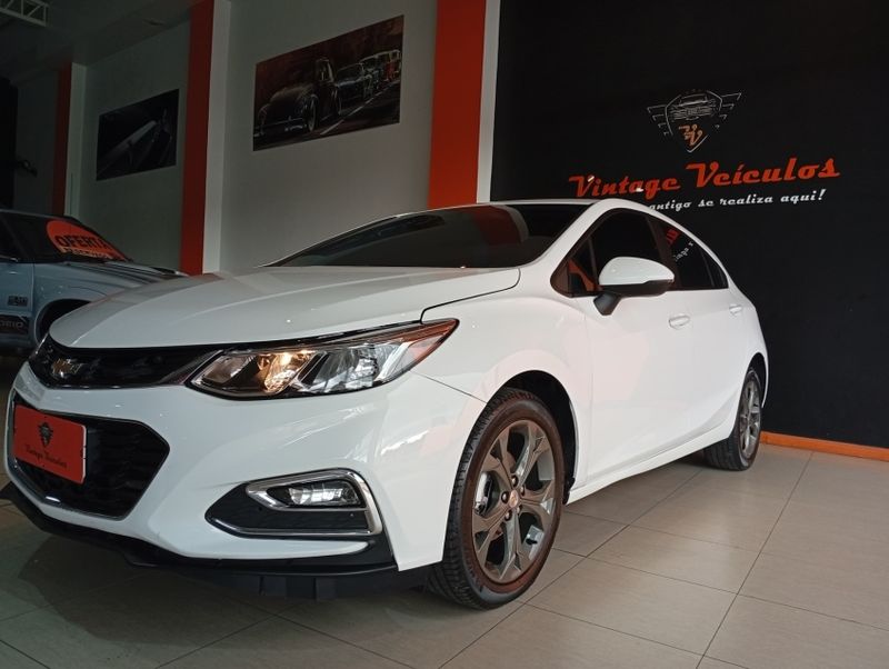 Chevrolet CRUZE 1.4 TURBO LT 16V FLEX 4P AUTOMÁTICO 2017/2018 VINTAGE VEÍCULOS CAXIAS DO SUL / Carros no Vale