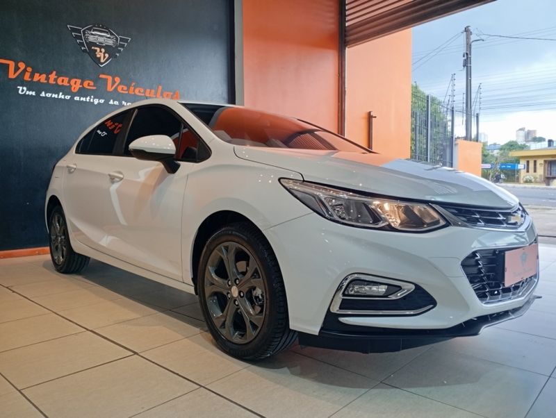 Chevrolet CRUZE 1.4 TURBO LT 16V FLEX 4P AUTOMÁTICO 2017/2018 VINTAGE VEÍCULOS CAXIAS DO SUL / Carros no Vale