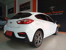 Chevrolet CRUZE 1.4 TURBO LT 16V FLEX 4P AUTOMÁTICO 2017/2018 VINTAGE VEÍCULOS CAXIAS DO SUL / Carros no Vale