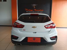 Chevrolet CRUZE 1.4 TURBO LT 16V FLEX 4P AUTOMÁTICO 2017/2018 VINTAGE VEÍCULOS CAXIAS DO SUL / Carros no Vale