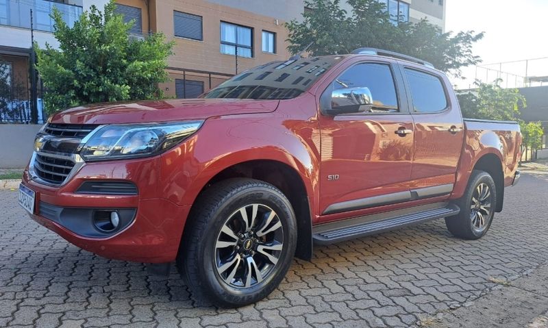 Chevrolet S10 2.8 LTZ 4X4 CD 16V TURBO DIESEL 4P AUTOMÁTICO 2019/2020 CAMINHÕES & CAMIONETAS PASSO FUNDO / Carros no Vale