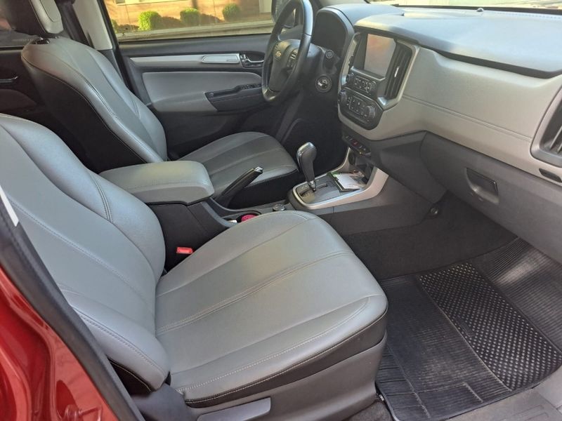 Chevrolet S10 2.8 LTZ 4X4 CD 16V TURBO DIESEL 4P AUTOMÁTICO 2019/2020 CAMINHÕES & CAMIONETAS PASSO FUNDO / Carros no Vale