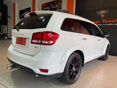 Dodge JOURNEY 3.6 RT V6 GASOLINA 4P AUTOMÁTICO 2014/2014 VINTAGE VEÍCULOS CAXIAS DO SUL / Carros no Vale