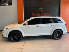 Dodge JOURNEY 3.6 RT V6 GASOLINA 4P AUTOMÁTICO 2014/2014 VINTAGE VEÍCULOS CAXIAS DO SUL / Carros no Vale