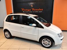 Fiat IDEA 1.4 MPI ELX 8V FLEX 4P MANUAL 2009/2010 VINTAGE VEÍCULOS CAXIAS DO SUL / Carros no Vale
