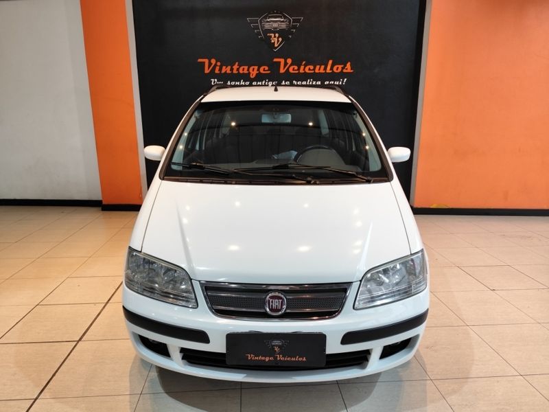 Fiat IDEA 1.4 MPI ELX 8V FLEX 4P MANUAL 2009/2010 VINTAGE VEÍCULOS CAXIAS DO SUL / Carros no Vale
