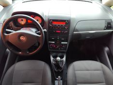 Fiat IDEA 1.4 MPI ELX 8V FLEX 4P MANUAL 2009/2010 VINTAGE VEÍCULOS CAXIAS DO SUL / Carros no Vale