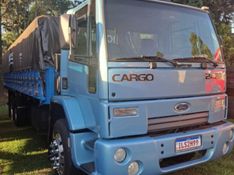 Ford Cargo 2422 E 3-Eixos 2004/2004 CAMINHÕES & CAMIONETAS PASSO FUNDO / Carros no Vale