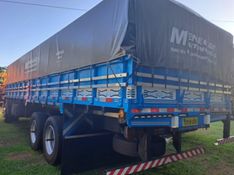 Ford Cargo 2422 E 3-Eixos 2004/2004 CAMINHÕES & CAMIONETAS PASSO FUNDO / Carros no Vale