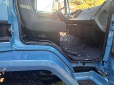 Ford Cargo 2422 E 3-Eixos 2004/2004 CAMINHÕES & CAMIONETAS PASSO FUNDO / Carros no Vale