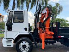 Ford Cargo 1317/ 1317 E T MUNCK 2005/2005 CAMINHÕES & CAMIONETAS PASSO FUNDO / Carros no Vale