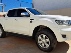 Ford RANGER 3.2 XLT 4X4 CD 20V DIESEL 4P AUTOMÁTICO 2021/2022 CAMINHÕES & CAMIONETAS PASSO FUNDO / Carros no Vale