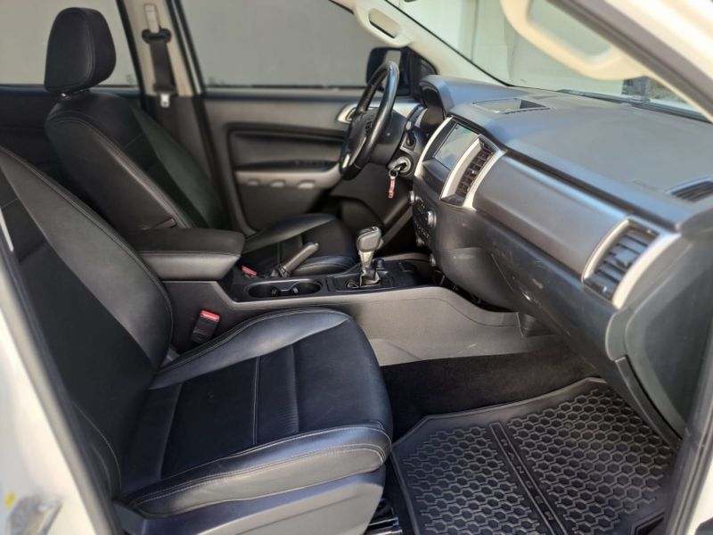 Ford RANGER 3.2 XLT 4X4 CD 20V DIESEL 4P AUTOMÁTICO 2021/2022 CAMINHÕES & CAMIONETAS PASSO FUNDO / Carros no Vale
