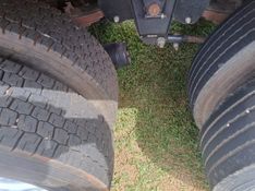Mercedes-Benz Atego 2425 3-Eixos Leito Baú 2010/2011 CAMINHÕES & CAMIONETAS PASSO FUNDO / Carros no Vale