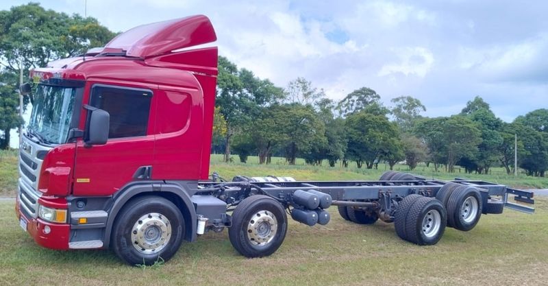 Scania P 310 P-310 B 8×2 Chassi 2013/2014 CAMINHÕES & CAMIONETAS PASSO FUNDO / Carros no Vale