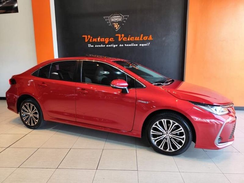 Toyota COROLLA 1.8 VVT-I HYBRID FLEX ALTIS PREMIUM CVT 2021/2022 VINTAGE VEÍCULOS CAXIAS DO SUL / Carros no Vale
