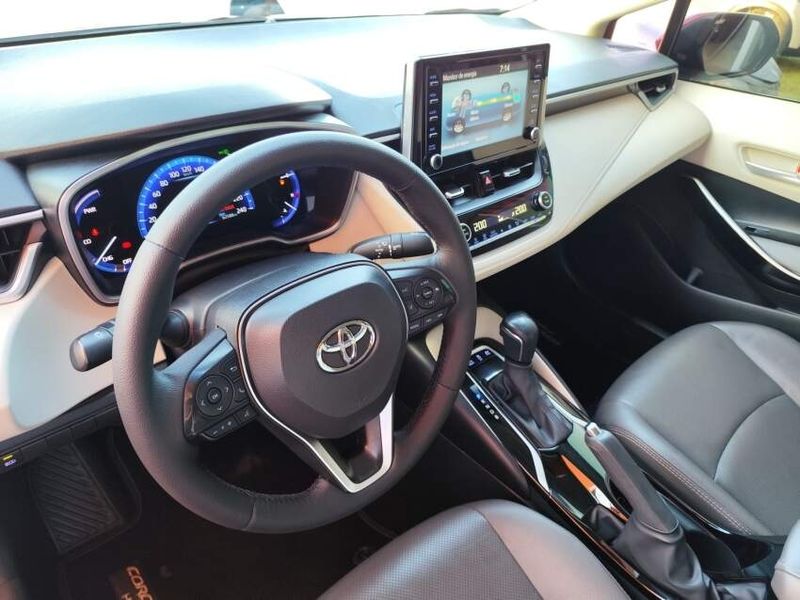 Toyota COROLLA 1.8 VVT-I HYBRID FLEX ALTIS PREMIUM CVT 2021/2022 VINTAGE VEÍCULOS CAXIAS DO SUL / Carros no Vale