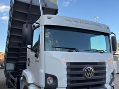 Volkswagen 17250 17-250 E Constellation Caçamba 2011/2012 CAMINHÕES & CAMIONETAS PASSO FUNDO / Carros no Vale