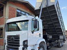 Volkswagen 17250 17-250 E Constellation Caçamba 2011/2012 CAMINHÕES & CAMIONETAS PASSO FUNDO / Carros no Vale