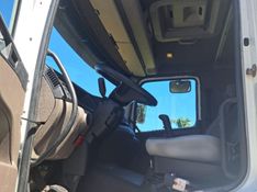 Volkswagen 24-280 CRM 6X2 VW 24-280 E Constel 6×2 2p Munck 2015/2015 CAMINHÕES & CAMIONETAS PASSO FUNDO / Carros no Vale