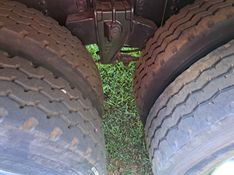 Volkswagen 24-280 CRM 6X2 VW 24-280 E Constel 6×2 2p Munck 2015/2015 CAMINHÕES & CAMIONETAS PASSO FUNDO / Carros no Vale