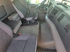 Volkswagen 24-280 CRM 6X2 VW 24-280 E Constel 6×2 2p Munck 2015/2015 CAMINHÕES & CAMIONETAS PASSO FUNDO / Carros no Vale