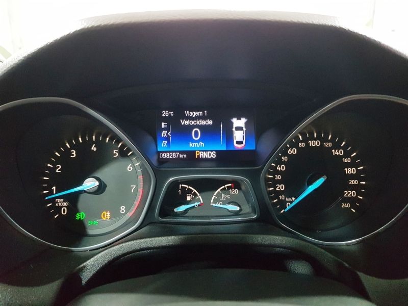 Ford FOCUS 2.0 TITANIUM 16V FLEX 4P POWERSHIFT 2016/2017 ADVANT AUTOMÓVEIS CAXIAS DO SUL / Carros no Vale