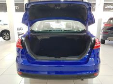 Ford FOCUS 2.0 TITANIUM FASTBACK 16V FLEX 4P POWERSHIFT 2015/2016 ADVANT AUTOMÓVEIS CAXIAS DO SUL / Carros no Vale