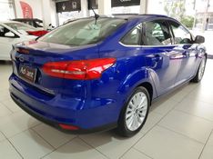 Ford FOCUS 2.0 TITANIUM FASTBACK 16V FLEX 4P POWERSHIFT 2015/2016 ADVANT AUTOMÓVEIS CAXIAS DO SUL / Carros no Vale