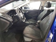 Ford FOCUS 2.0 TITANIUM FASTBACK 16V FLEX 4P POWERSHIFT 2015/2016 ADVANT AUTOMÓVEIS CAXIAS DO SUL / Carros no Vale