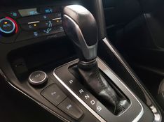 Ford FOCUS 2.0 TITANIUM PLUS 16V FLEX 4P POWERSHIFT 2016/2017 ADVANT AUTOMÓVEIS CAXIAS DO SUL / Carros no Vale