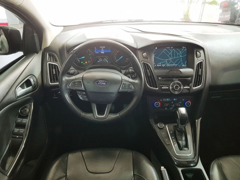 Ford FOCUS 2.0 TITANIUM PLUS 16V FLEX 4P POWERSHIFT 2016/2017 ADVANT AUTOMÓVEIS CAXIAS DO SUL / Carros no Vale