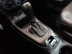 JEEP COMPASS 2.0 16V FLEX LONGITUDE AUTOMÁTICO 2017/2018 ADVANT AUTOMÓVEIS CAXIAS DO SUL / Carros no Vale