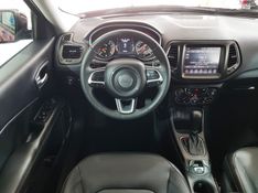 JEEP COMPASS 2.0 16V FLEX LONGITUDE AUTOMÁTICO 2017/2018 ADVANT AUTOMÓVEIS CAXIAS DO SUL / Carros no Vale
