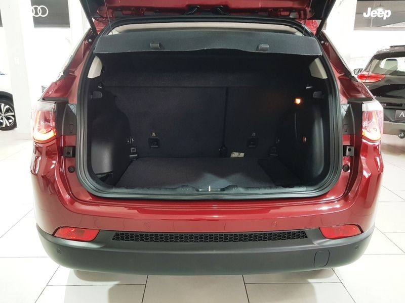 JEEP COMPASS 2.0 16V FLEX LONGITUDE AUTOMÁTICO 2017/2018 ADVANT AUTOMÓVEIS CAXIAS DO SUL / Carros no Vale