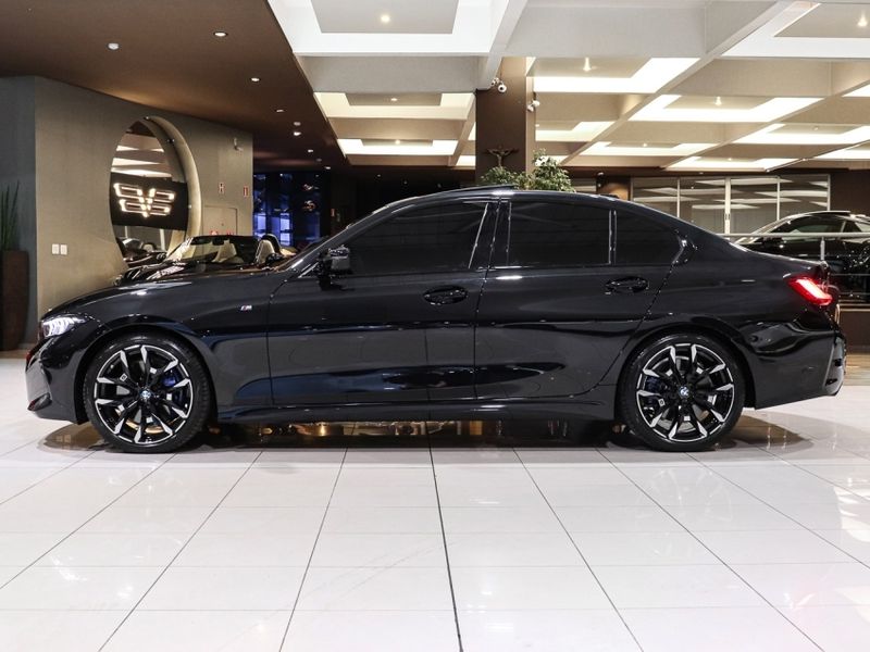 BMW 320i 2.0 16V TURBO FLEX M SPORT AUTOMÁTICO 2024/2025 VIA BELLA VEÍCULOS ESPECIAIS CAXIAS DO SUL / Carros no Vale