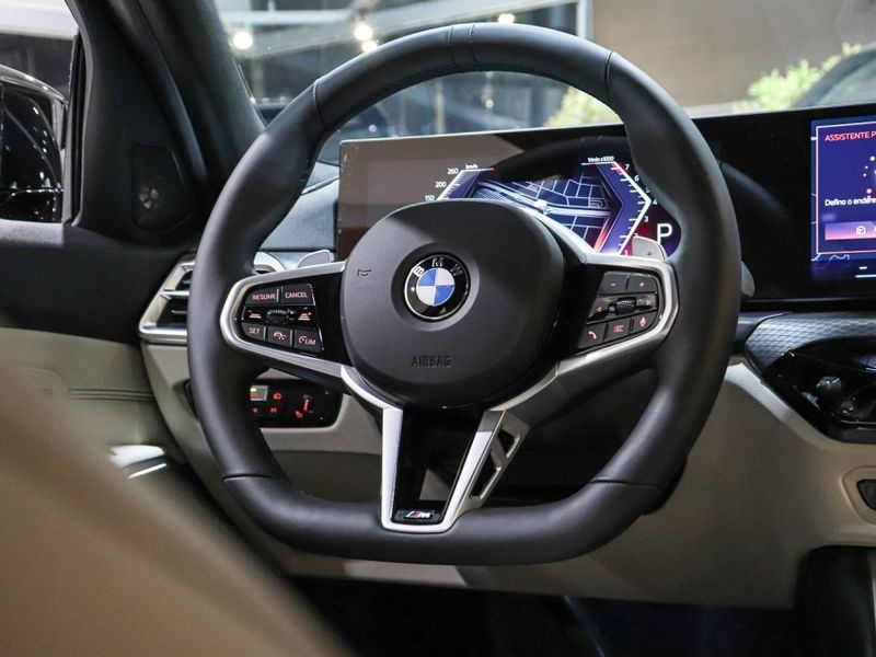BMW 320i 2.0 16V TURBO FLEX M SPORT AUTOMÁTICO 2024/2025 VIA BELLA VEÍCULOS ESPECIAIS CAXIAS DO SUL / Carros no Vale